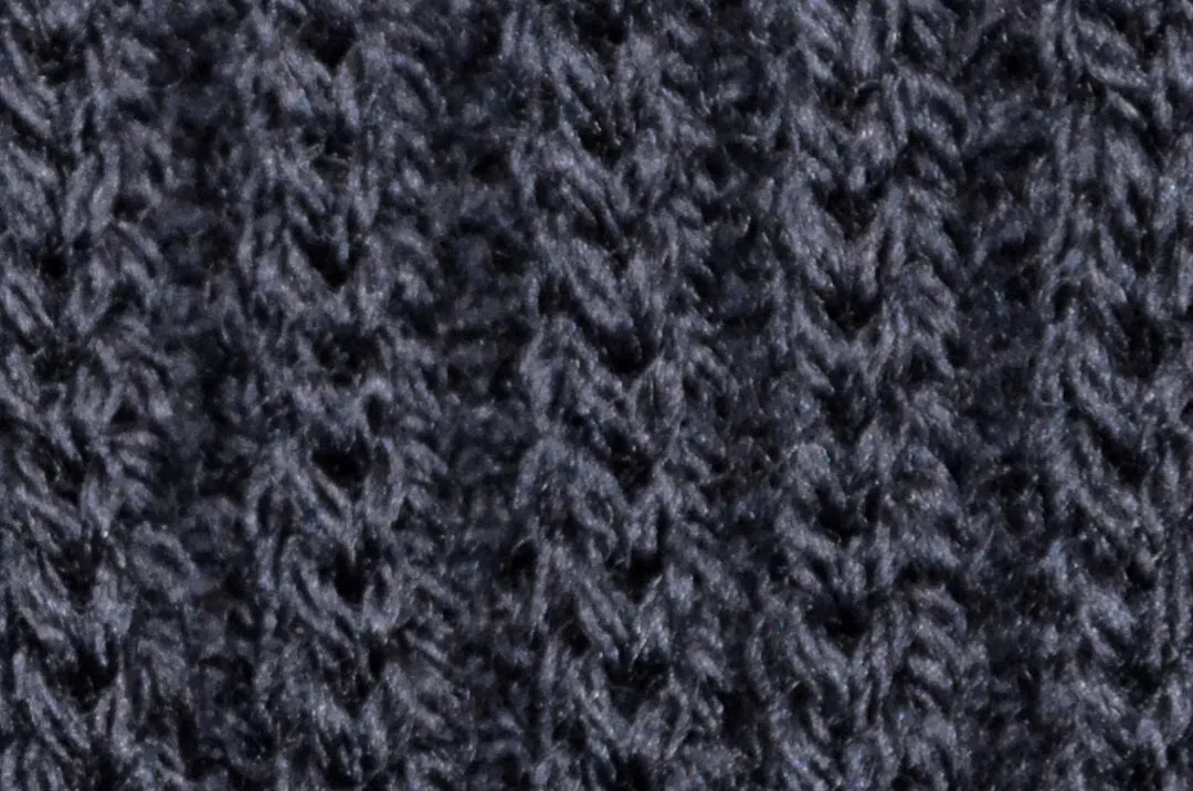 660 Leuchtfeuer North German fine  knitted scarf Kiel  Made in Germany