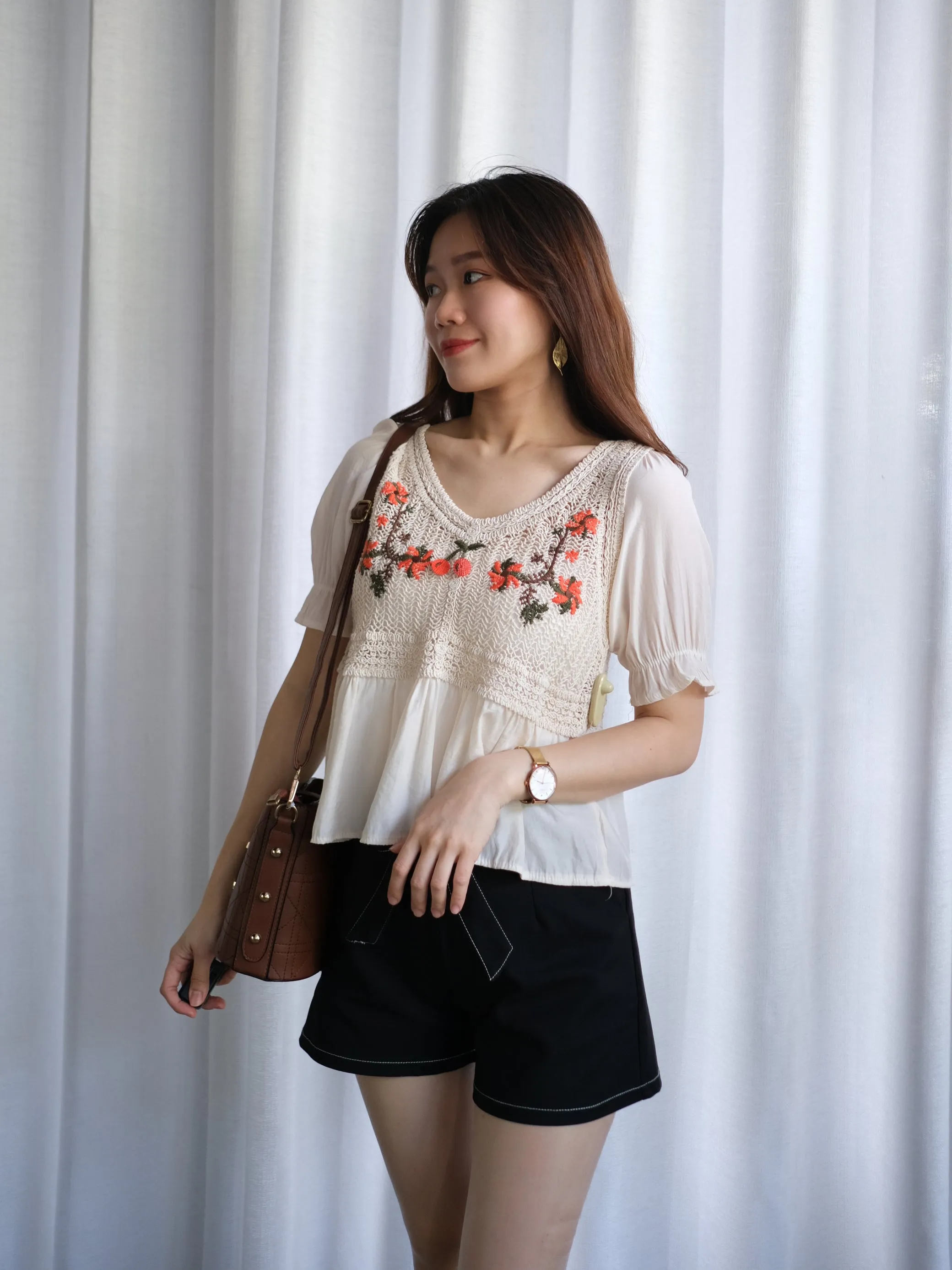 ACEWIN Puff Sleeve Floral Embroidery Crochet Top (Free Size) 110264