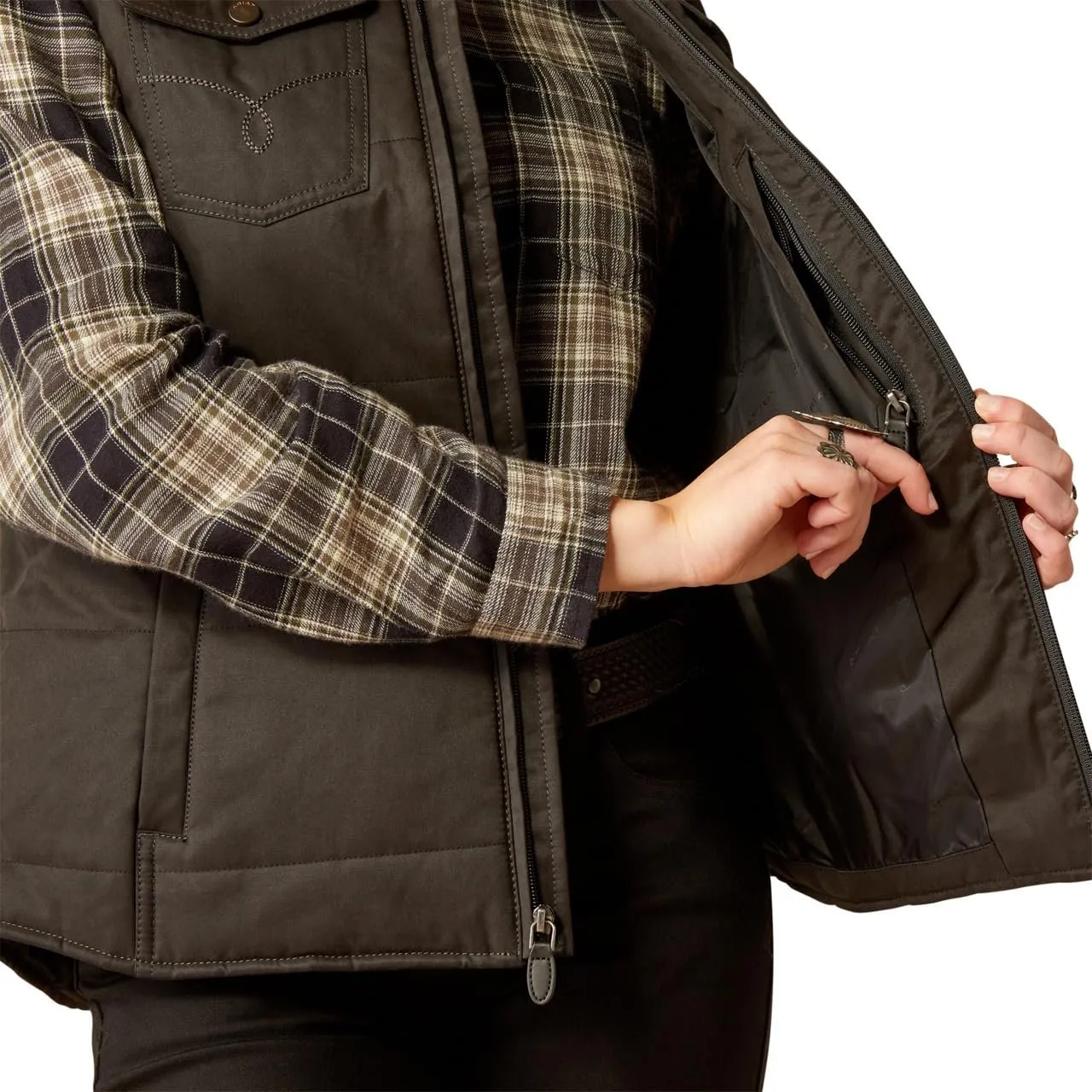 Ariat Women's Grizzly Quilted Vest