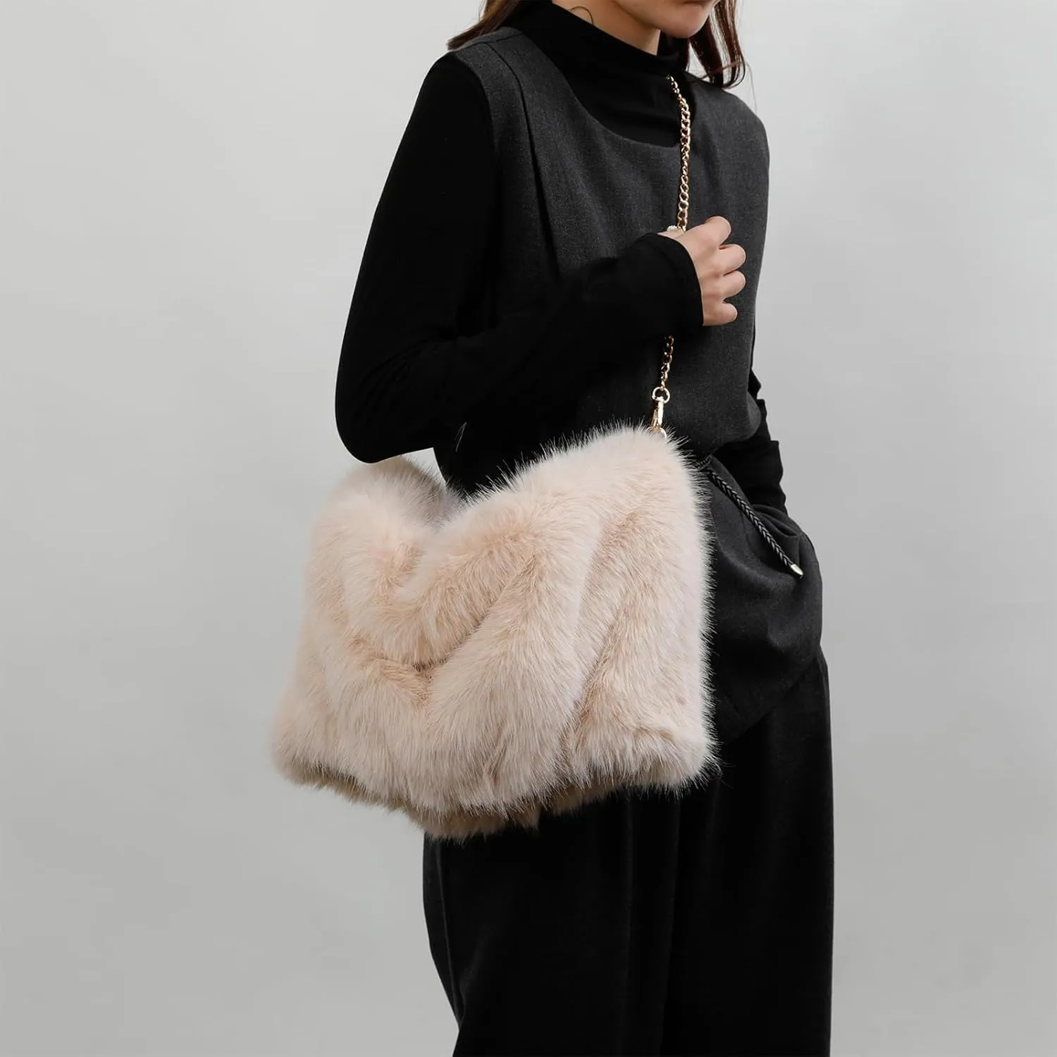 Furry Purse Winter Fluffy Bags for Women Fuzzy Tote Bag Handbags Faux Fur Bag Fluffy Shoulder Crossbody Bag
