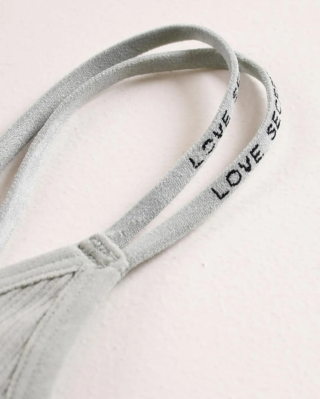 Love Secret Seamless Sports Running Push Up bra  7 colour ( multicolour )