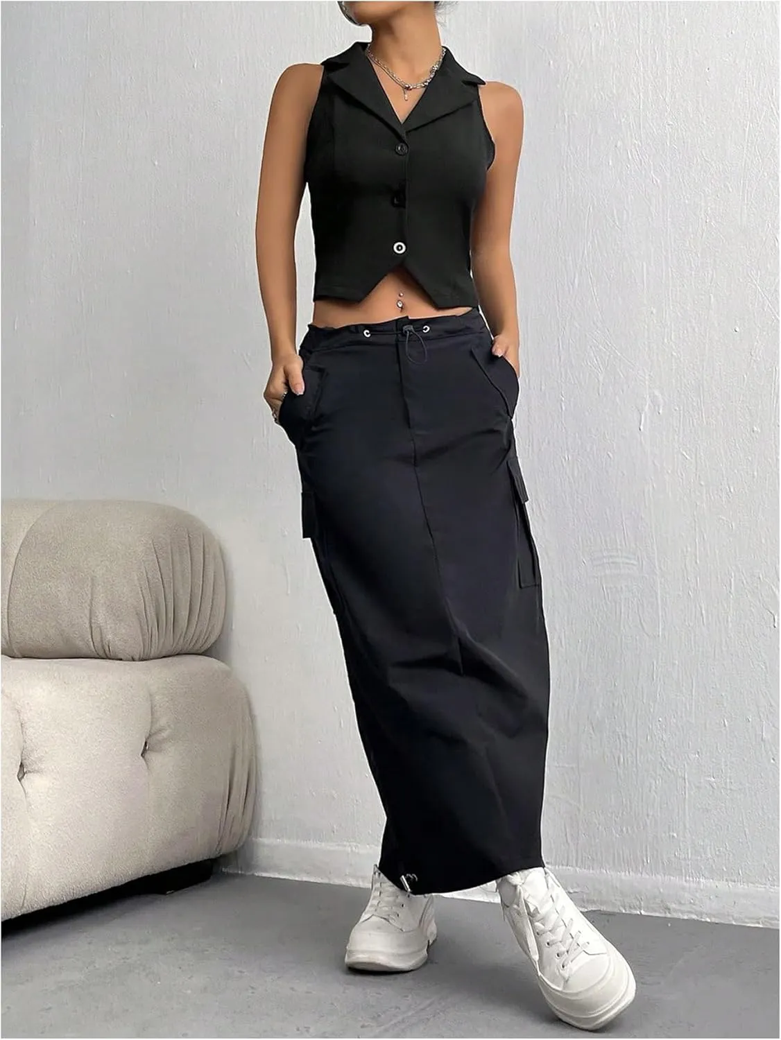 Milumia Women Button Front V Neck Collared Work Blazer Sleeveless Fitted Crop Vest