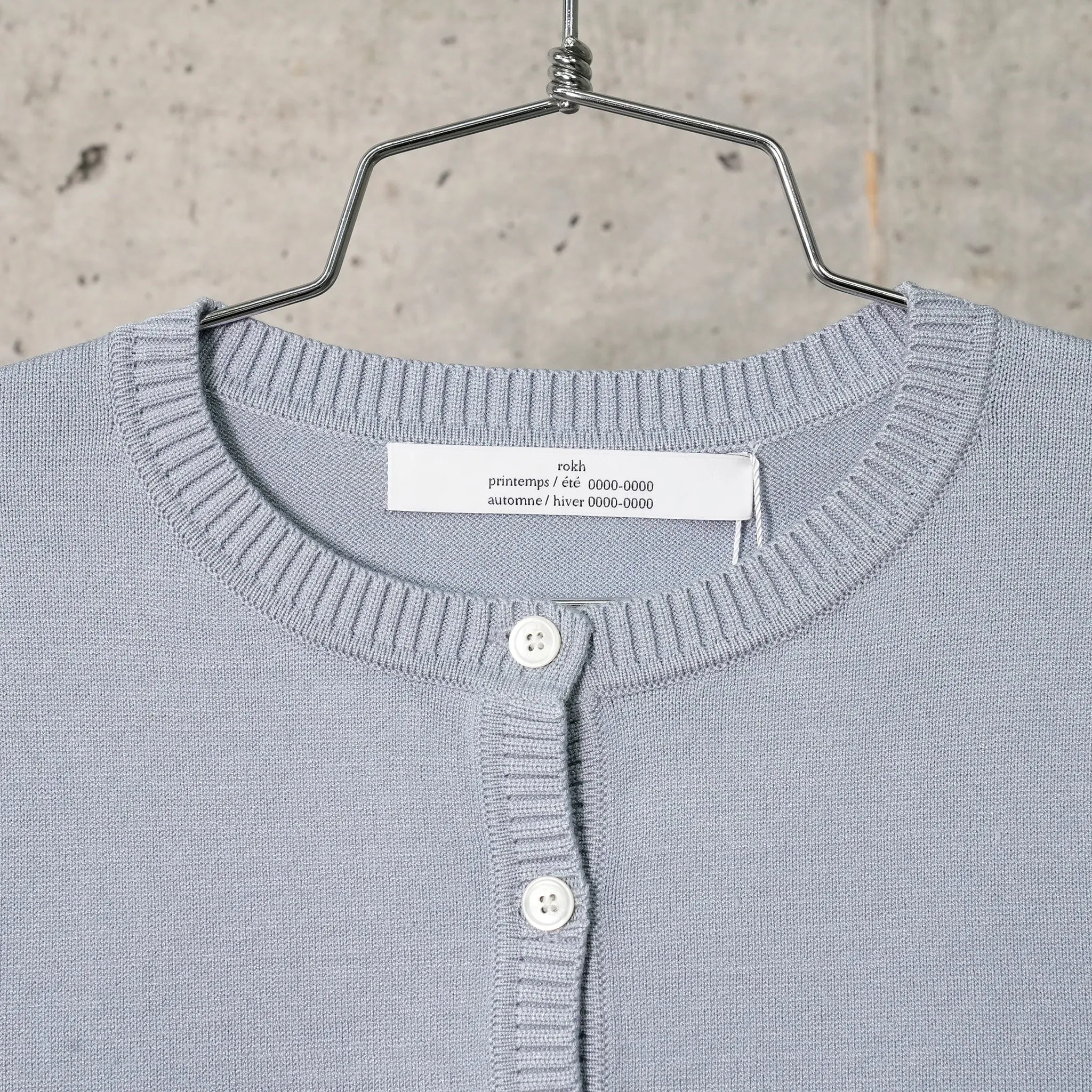 MULTI BUTTON LAYER EFFECT CARDIGAN / SMOKE BLUE