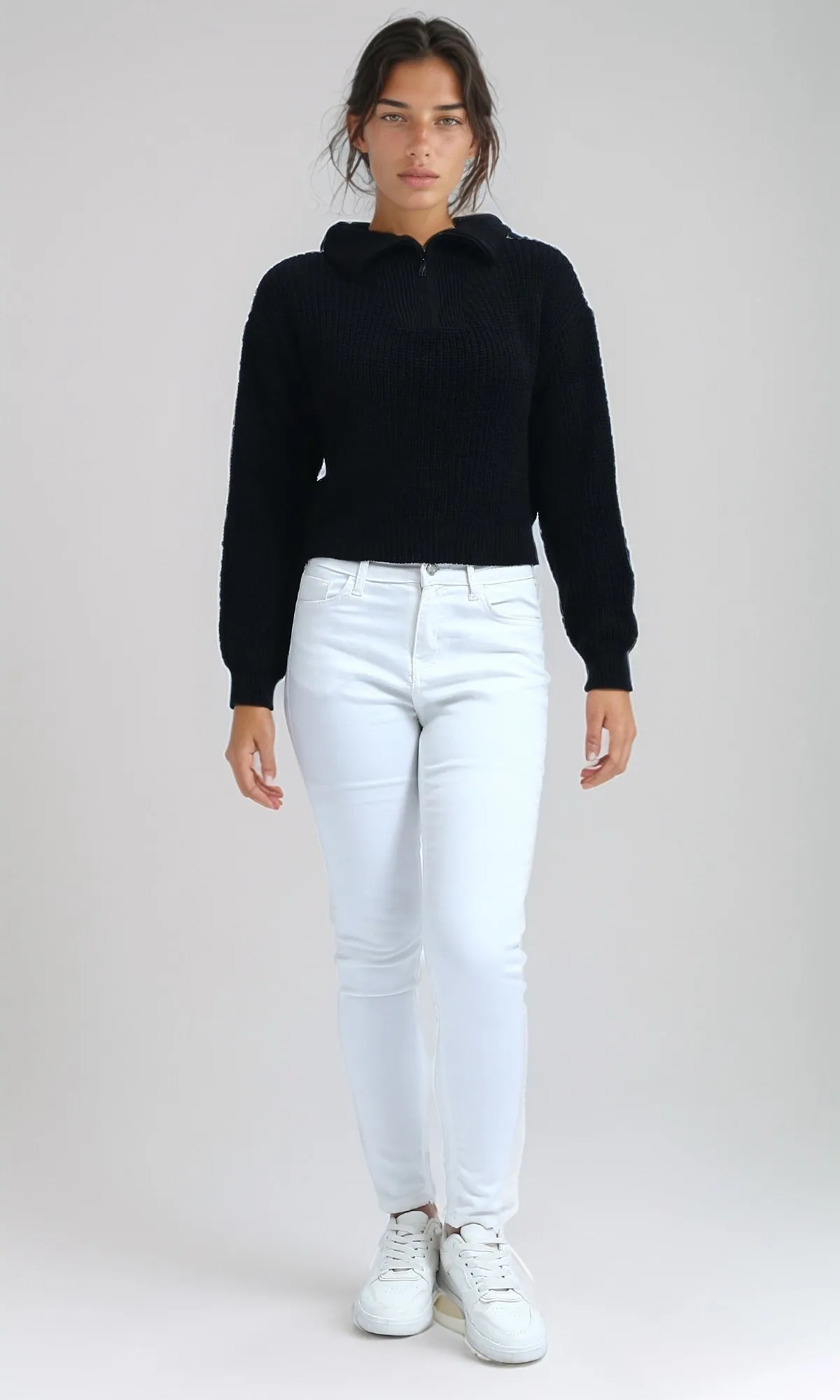 O198702 - Regular Fit Long Sleeves Zipped Pullover - Black