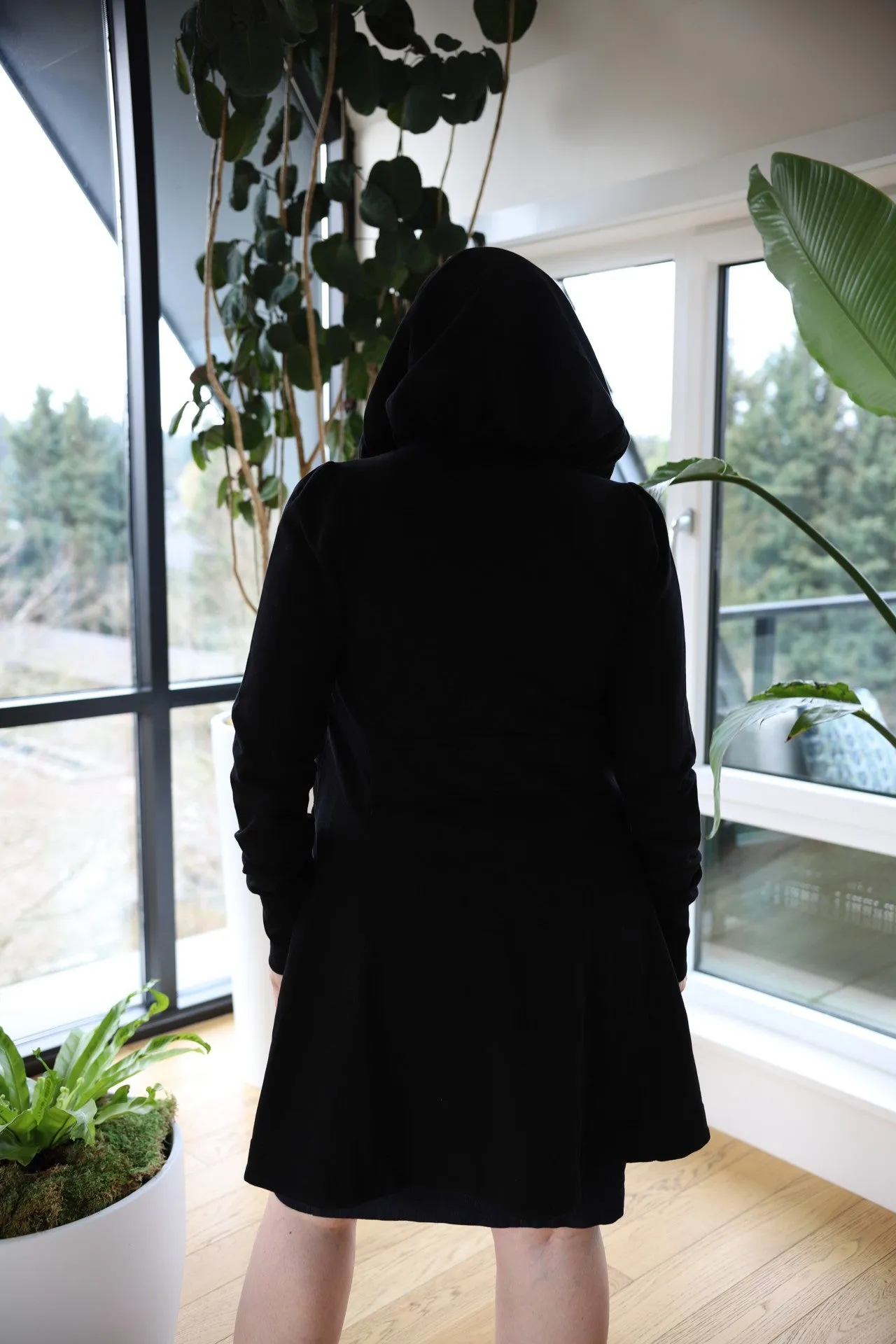 Prairie Underground Long Cloak Hoodie in Black