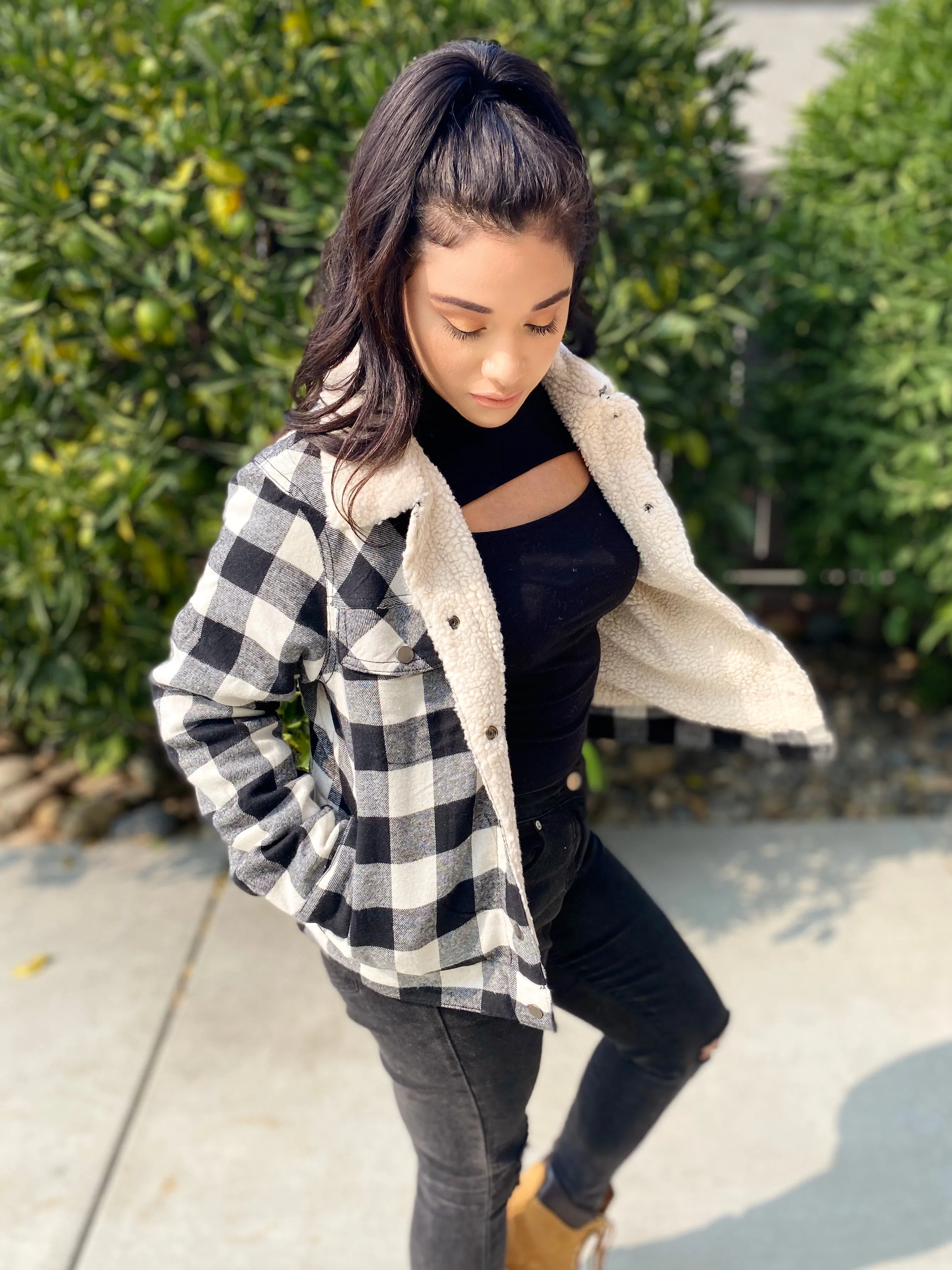 "Tahoe Cabin Fever" Outdoor Plaid Print Winter Jacket (black)