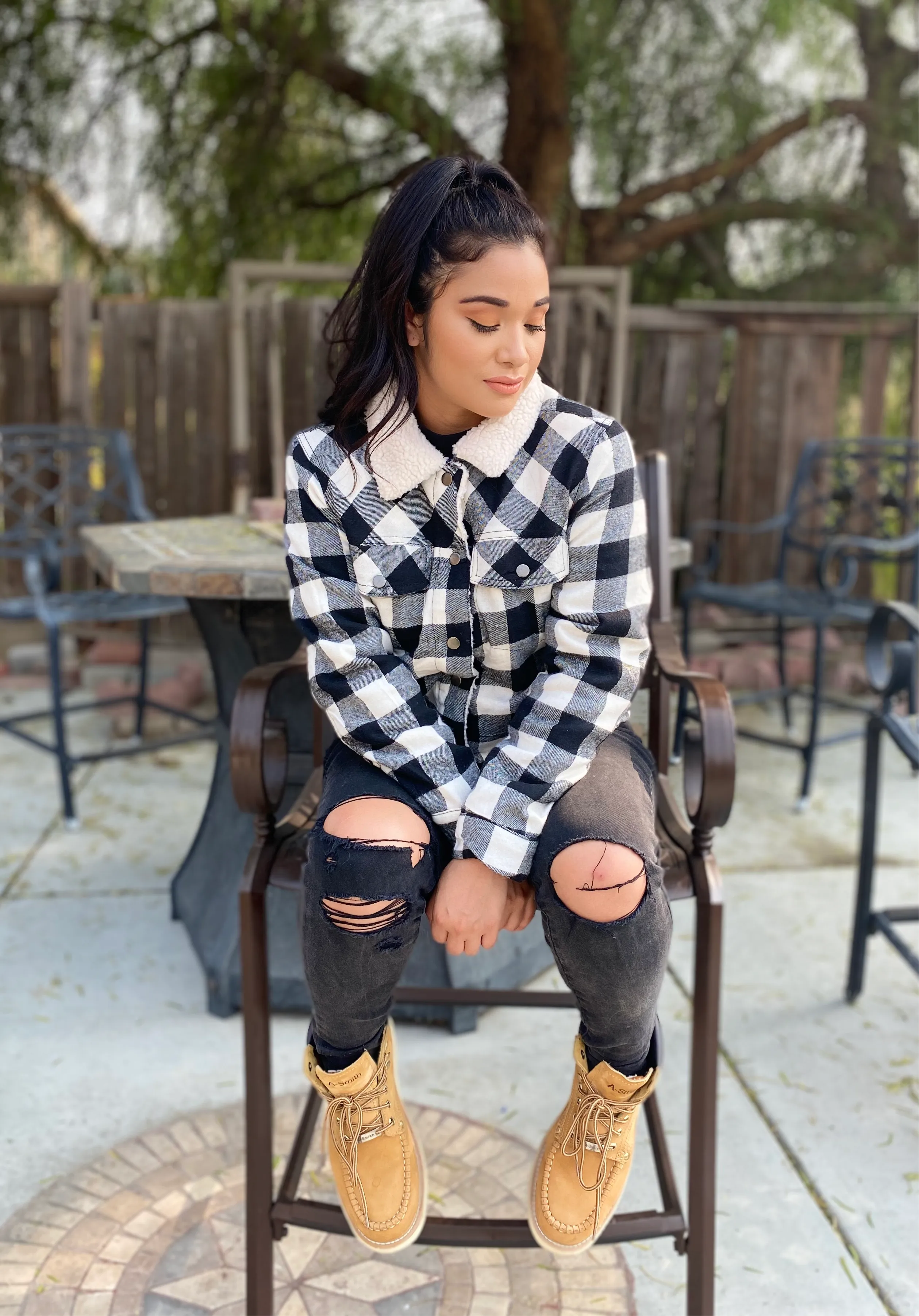 "Tahoe Cabin Fever" Outdoor Plaid Print Winter Jacket (black)