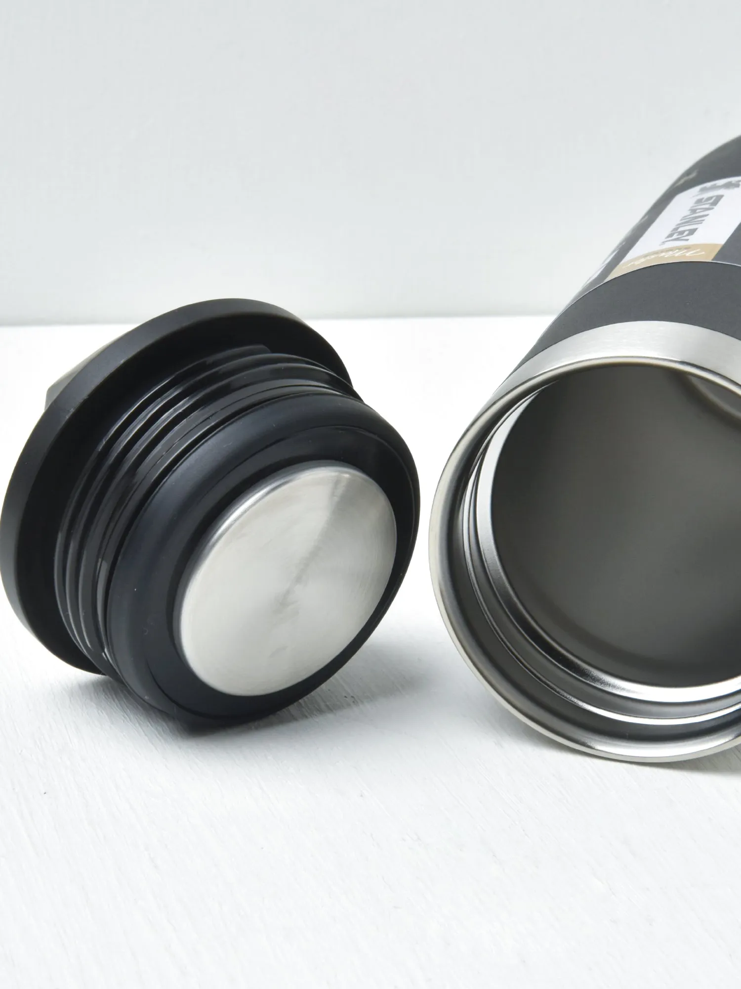 The Unbreakable Packable Mug18OZ/53L Foundry black