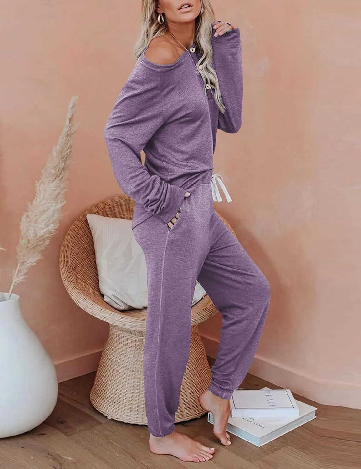 Women's 2 Piece Outfits Lounge Sets Long Sleeve Tops and Jogger Sweatpants Track Sweats Suits Loungewear Pajama Sets
