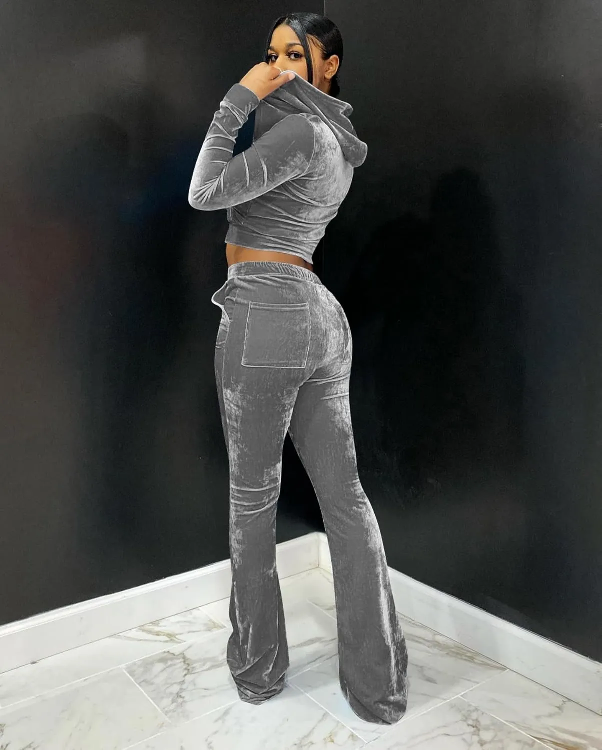 Womens 2 Piece Velour Tracksuit Two Piece Outfits for Women, Long Sleeve Crop Tops Flared Pants Jogging Sets