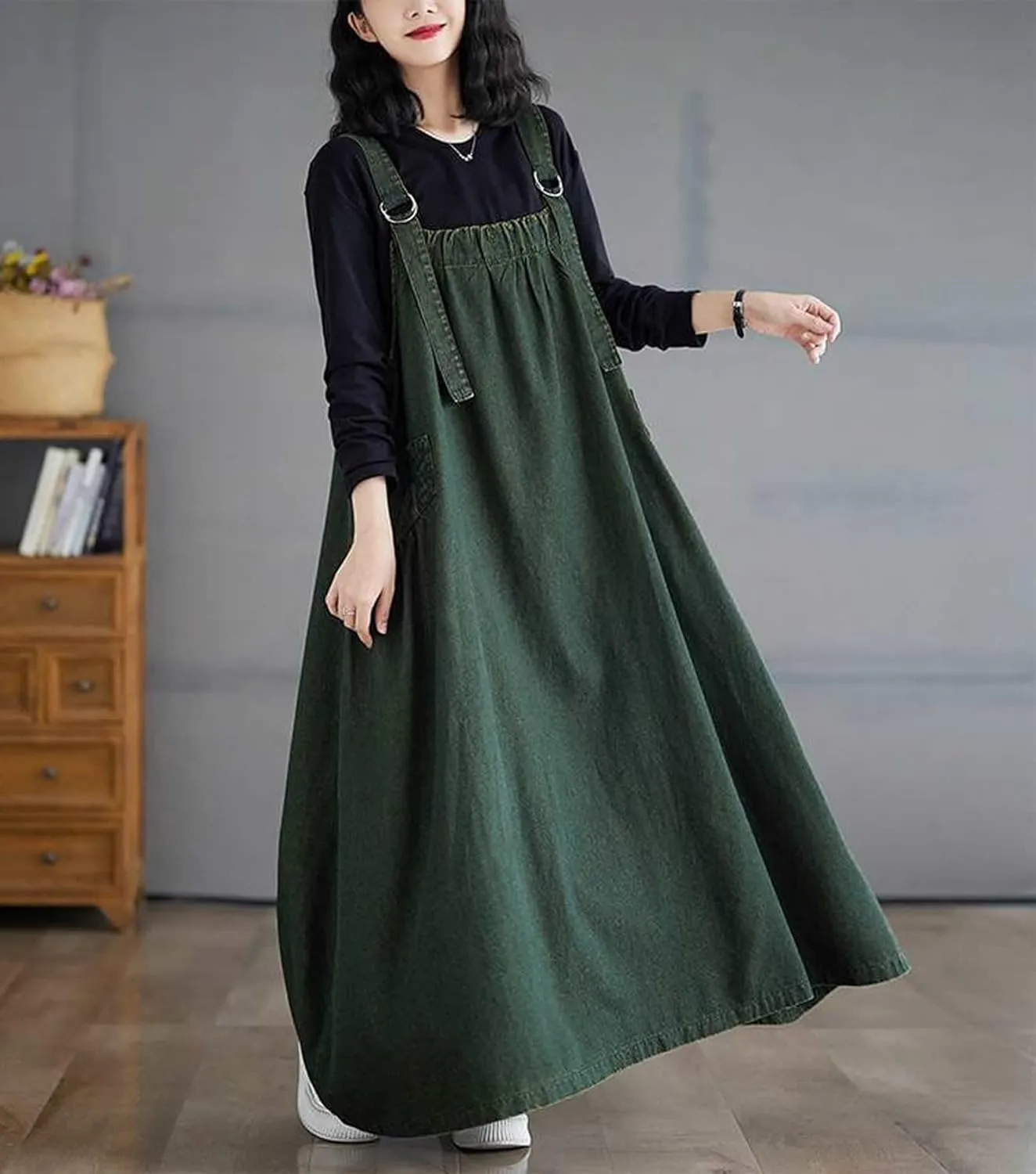 Women's Denim Pullover Casual Loose Sleeveless Adjustable Strap Denim Dress with Pockets and Wide Hem