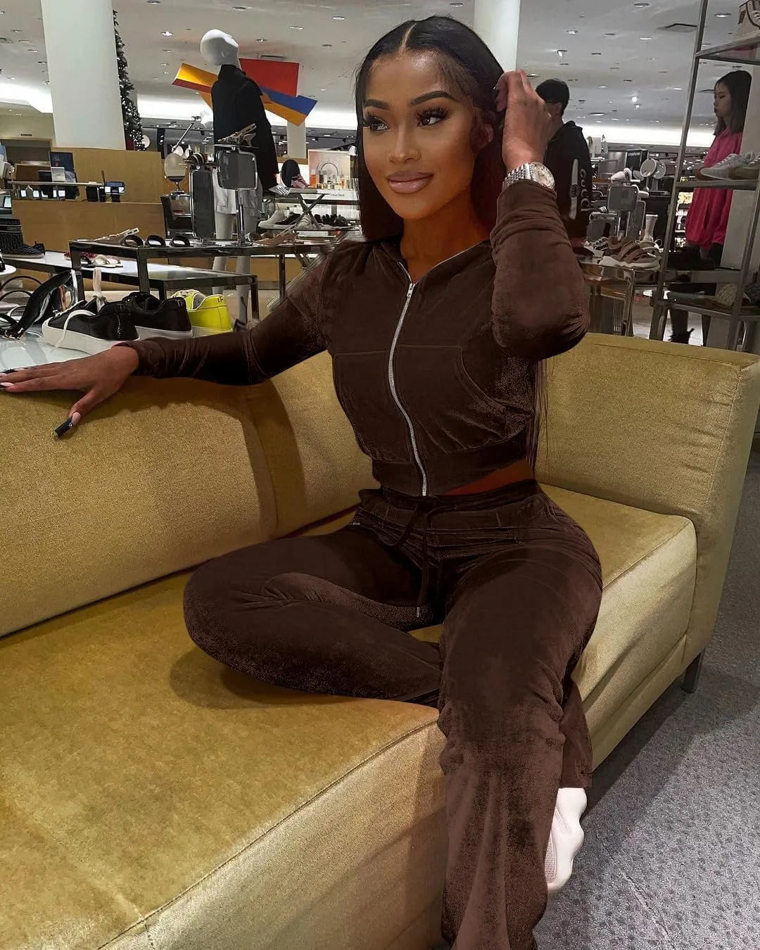 yidengymx Womens Velour Tracksuit Two Piece Outfits for Women Long Sleeve Hooded Zip Crop Tops Flared Pants Set
